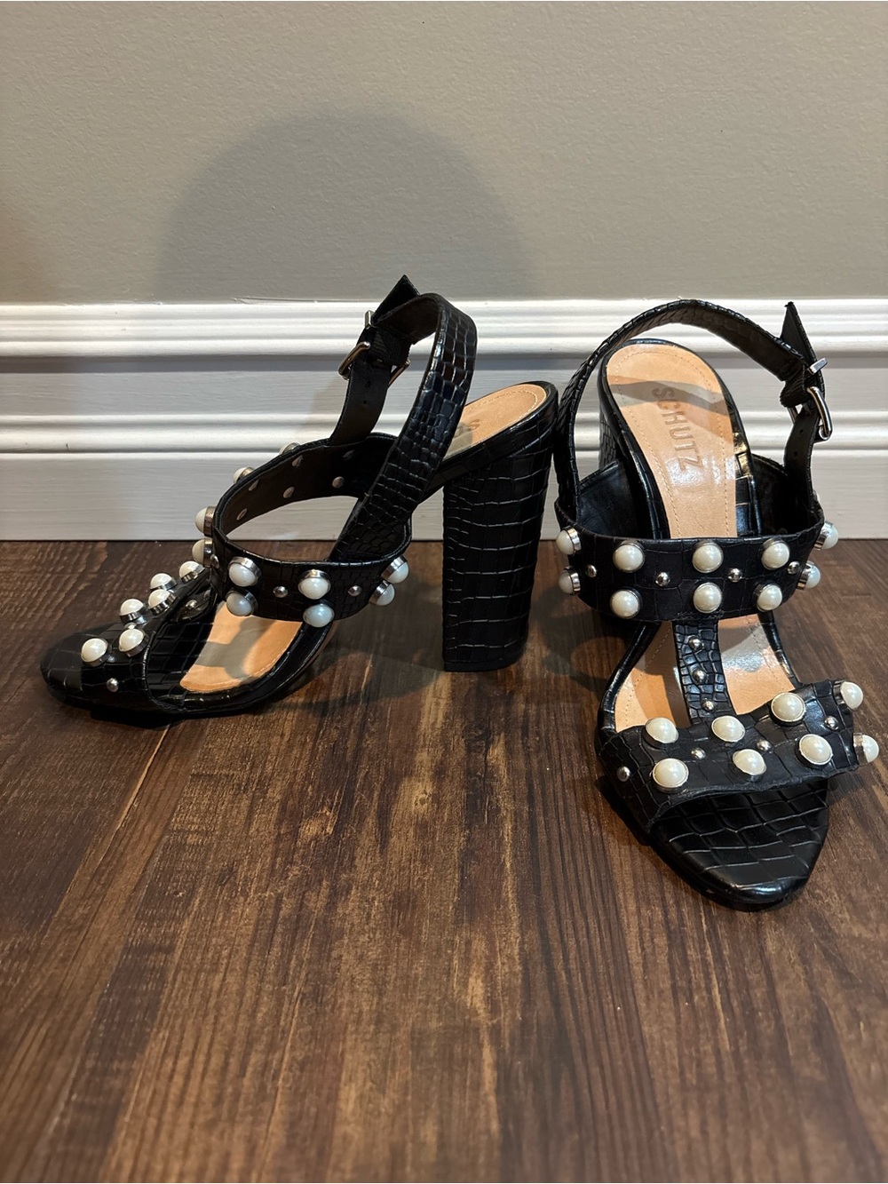 SCHUTZ Black Croc-Texture Block Heel Sandals with Pearl Studs